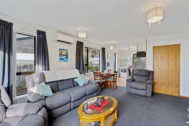 2/180 Buchanans Road Hei Hei_5