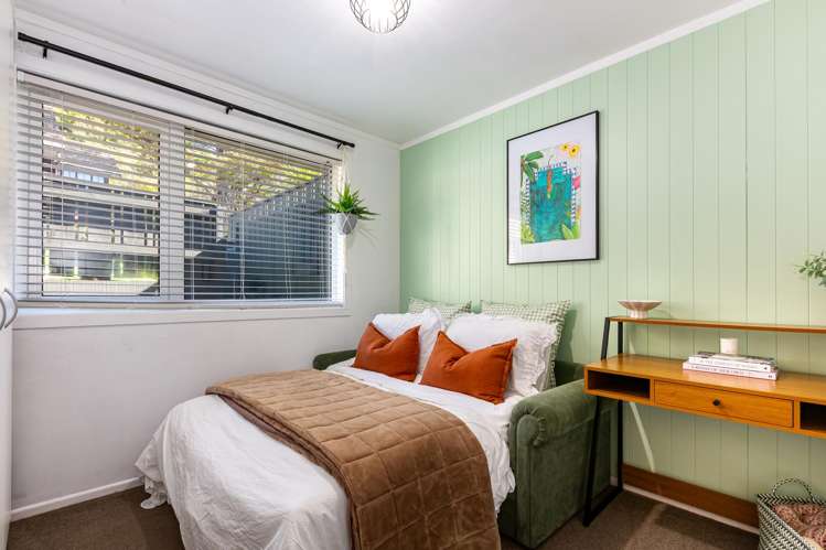 1/107 Allington Road Karori_7