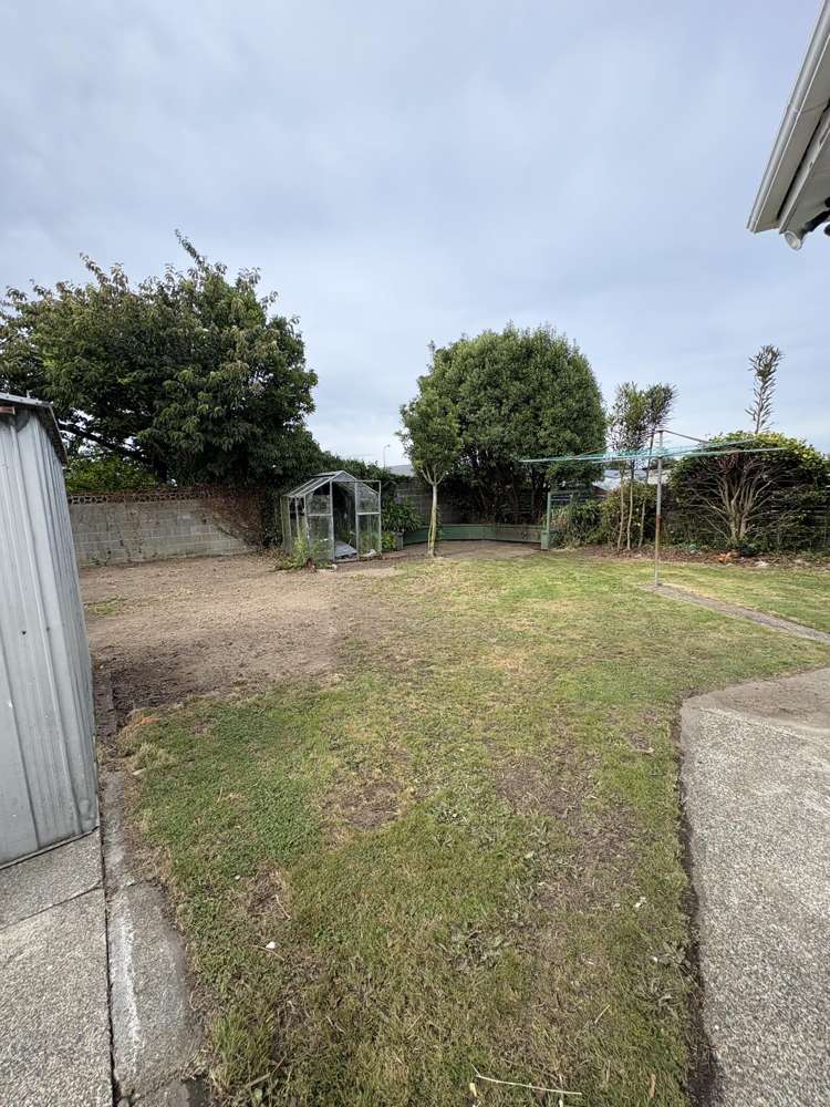 33 Kilmarnock Avenue Strathern_13