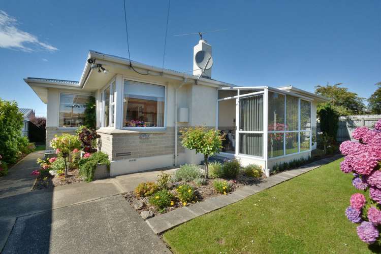 141 Macandrew Road_0