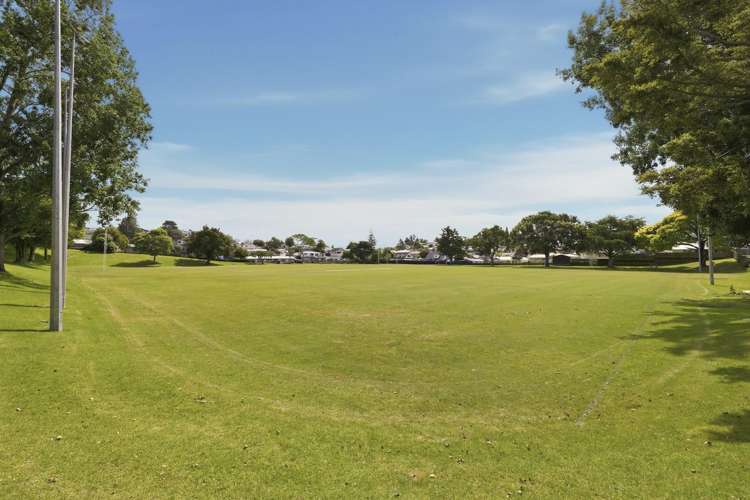 6 Crombie Street Bellevue_11