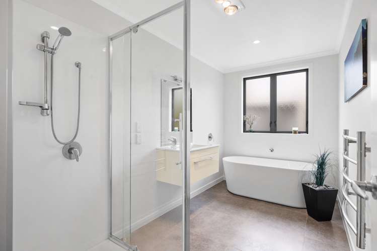 44 Long Melford Road Awapuni_14