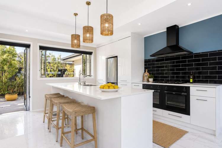 72 Hamilton Drive Wainui Beach_2