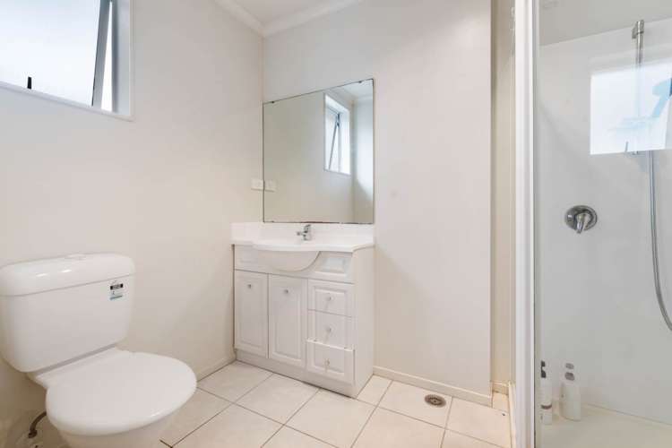 2 Bruce Pulman Drive Takanini_15