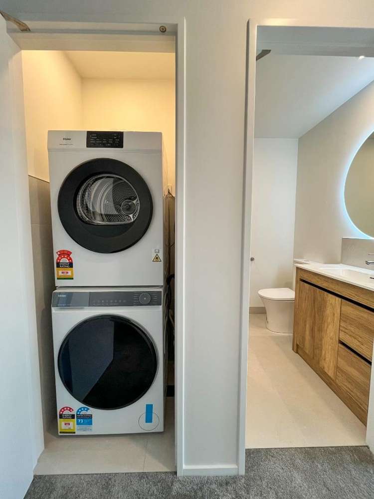17/9 Aeroview Drive 1603_10