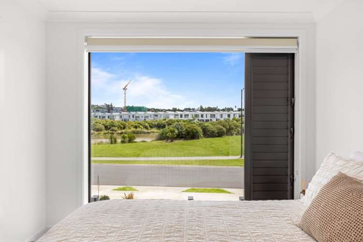 25 Koura Drive Red Beach_9