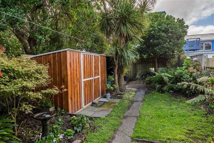 12 Te Wharepouri Street Berhampore_18