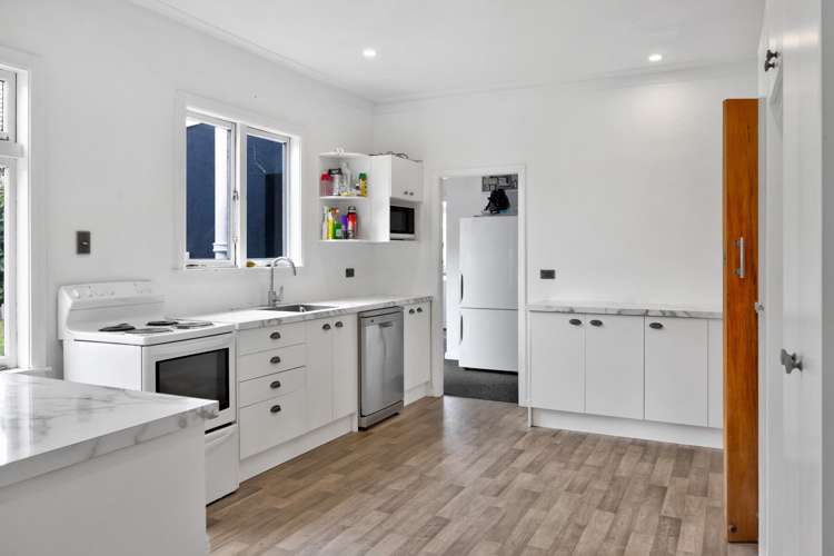 6 Disraeli Street Hawera_3