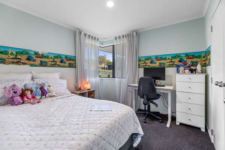 76 Sterling Gate Drive Bethlehem_16