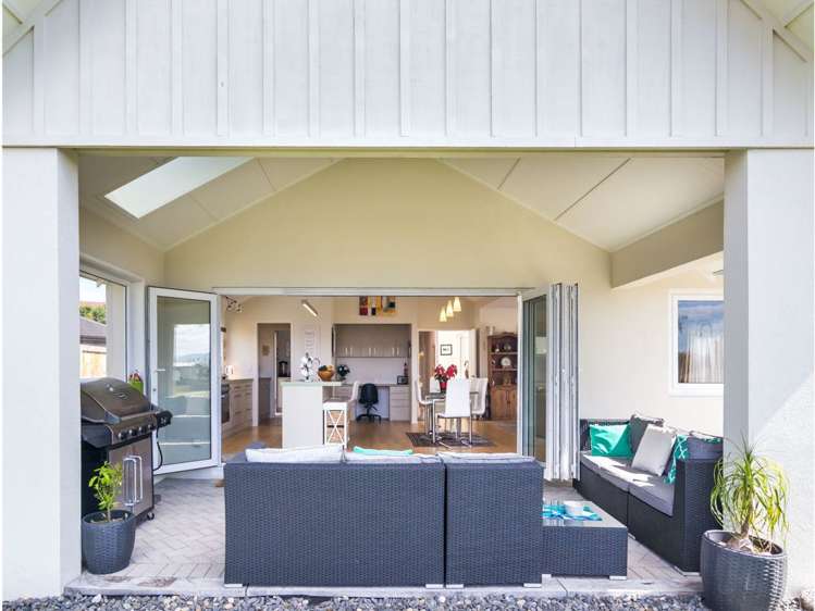 1 Brompton Close Richmond Heights_17