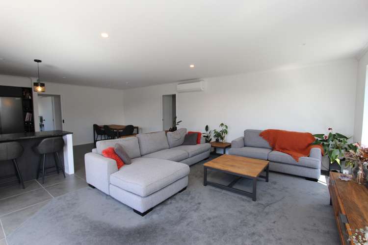 30 Catalina Crescent Burleigh_18