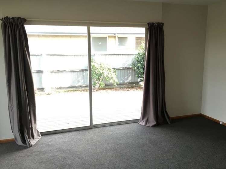 6 Davidson Crescent Hornby_2