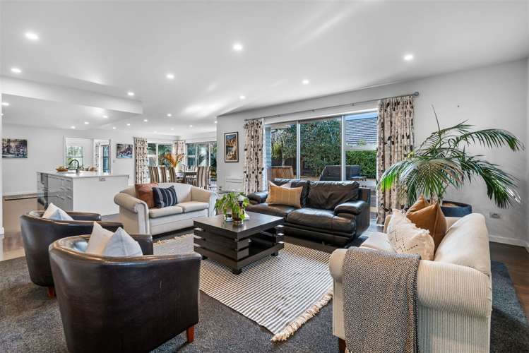 140 Hussey Road Northwood_11