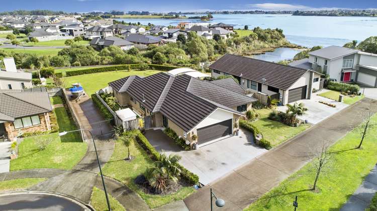 22 Pescara Point Karaka_16