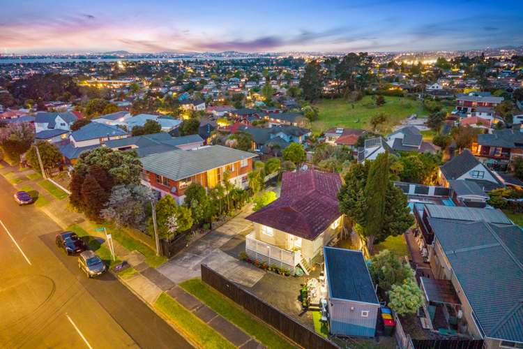 233 Royal Road Royal Heights_24