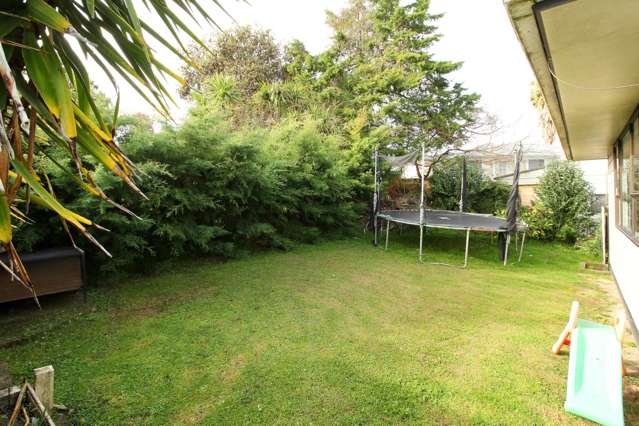 2/7 Albertson Place Manurewa_1