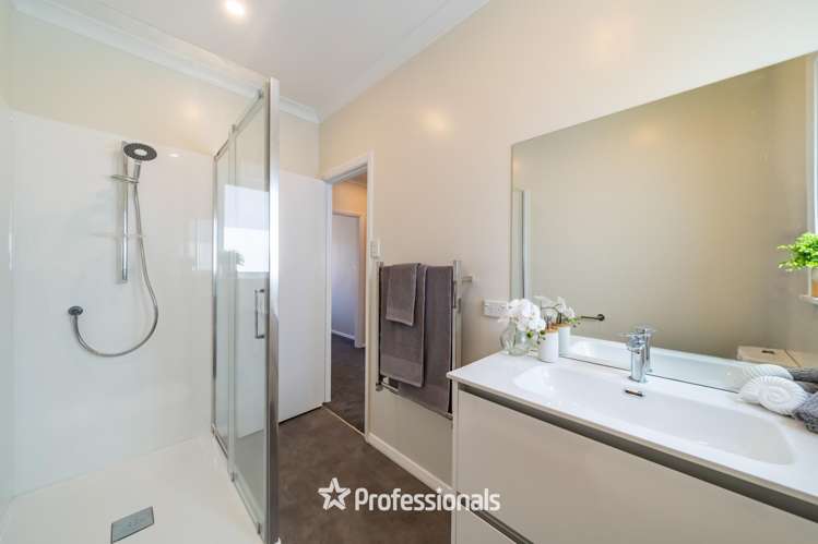 56 Brentwood Street Trentham_13