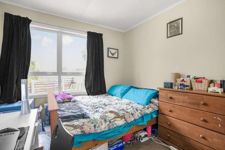 218 Dowse Drive Maungaraki_12