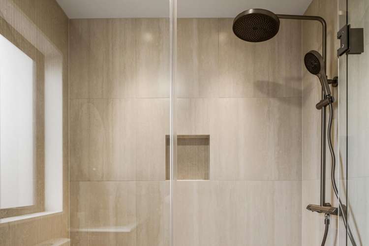 55B The Boulevard Sunnyhills_11