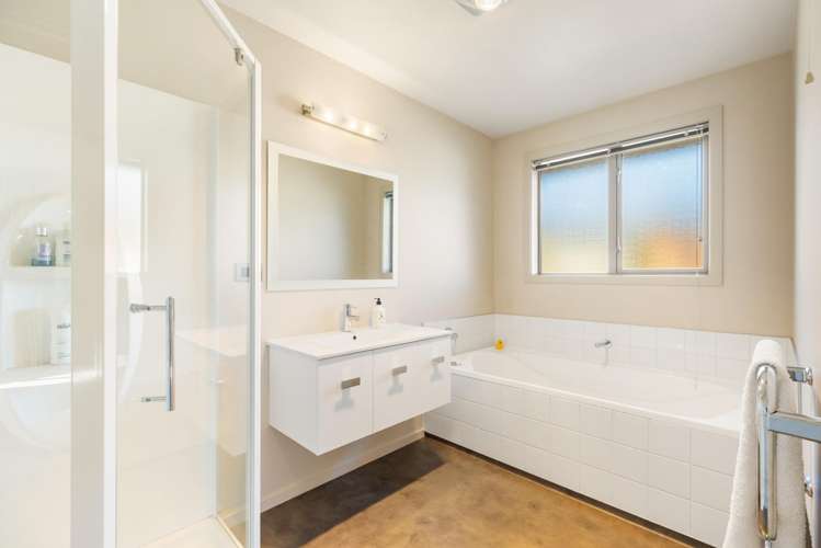 10 Henderson Drive Alexandra_14