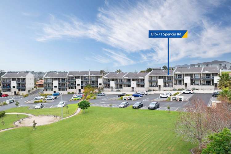 E15/71 Spencer Road Oteha_8