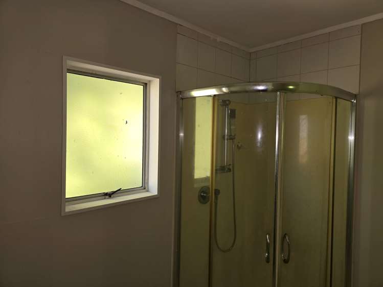 4/52 Tudor Road Henderson_19