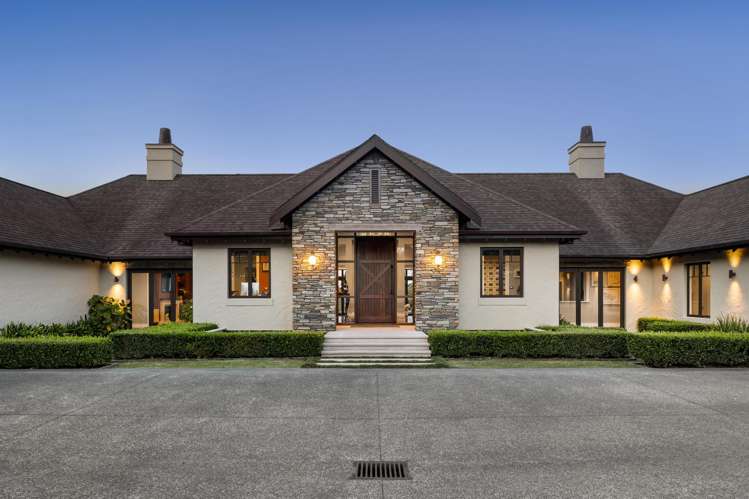 52 & 52B Warman Road Okura_6
