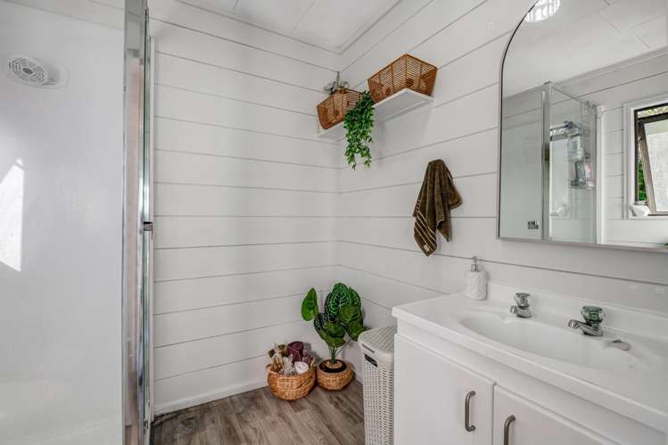 57a Wade River Road Stanmore Bay_17