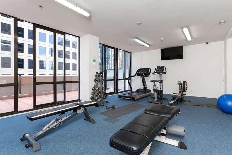 14D/76 Albert Street City Centre_15