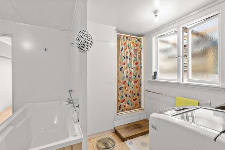 70 Te Rauparaha Street Otaki_10