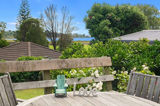 4 Waikareao Way Brookfield_1