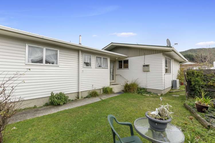 298 Wellington Road Wainuiomata_19