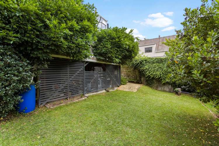 11 Gails Drive Okura_18