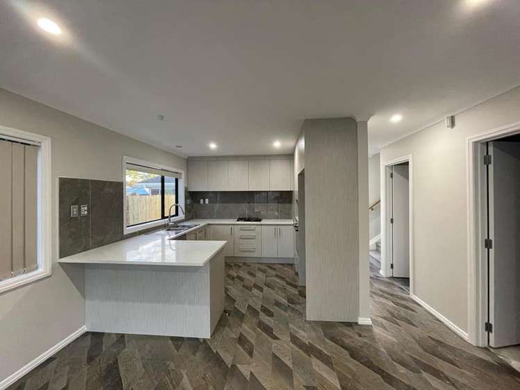 1/40 Mirrabooka Avenue Botany Downs_11