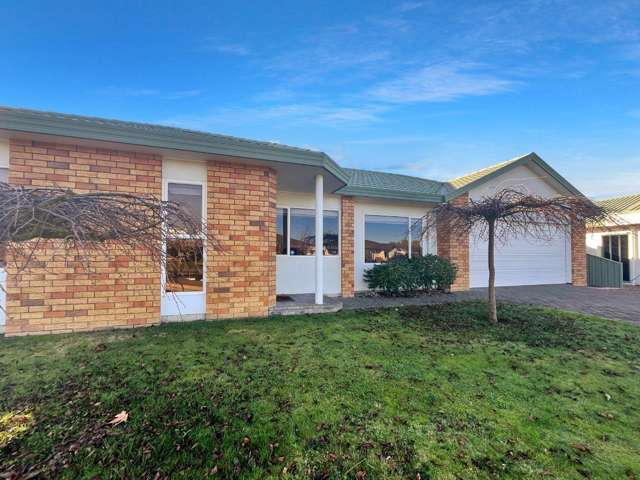 26 Kensington Drive 10792_1