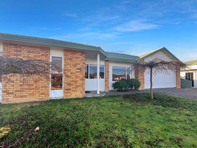 26 Kensington Drive 10792_1