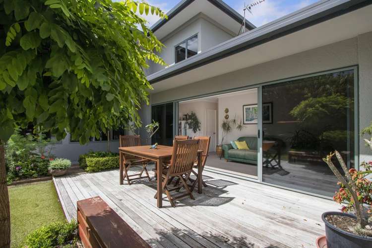 62 Links View Drive_0