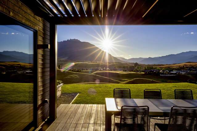 The Home and Income You’ve Been Waiting For!