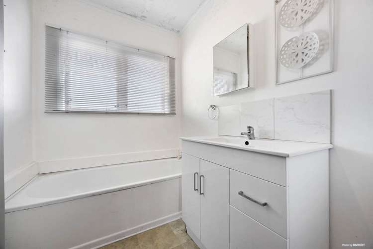 112 Muir Avenue Mangere Bridge_10