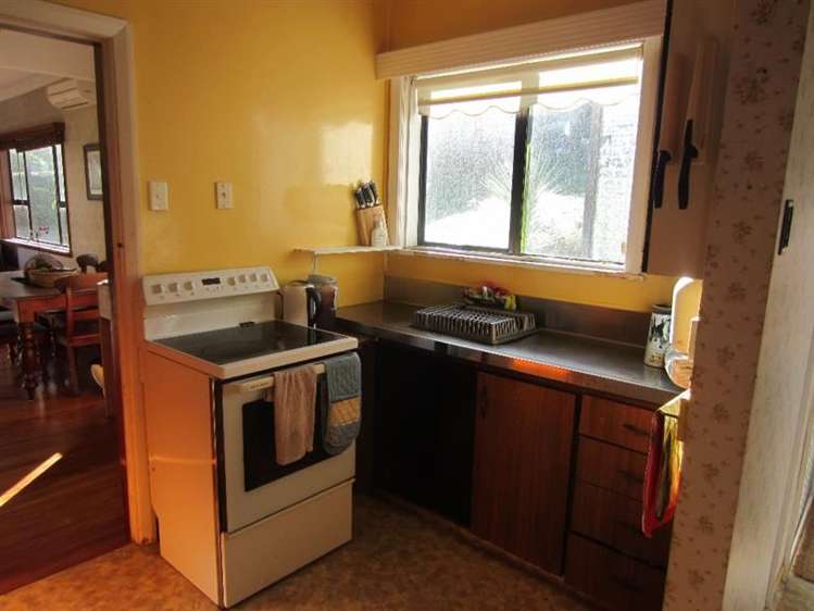 1b/20 Tawa Terrace Tawa_1