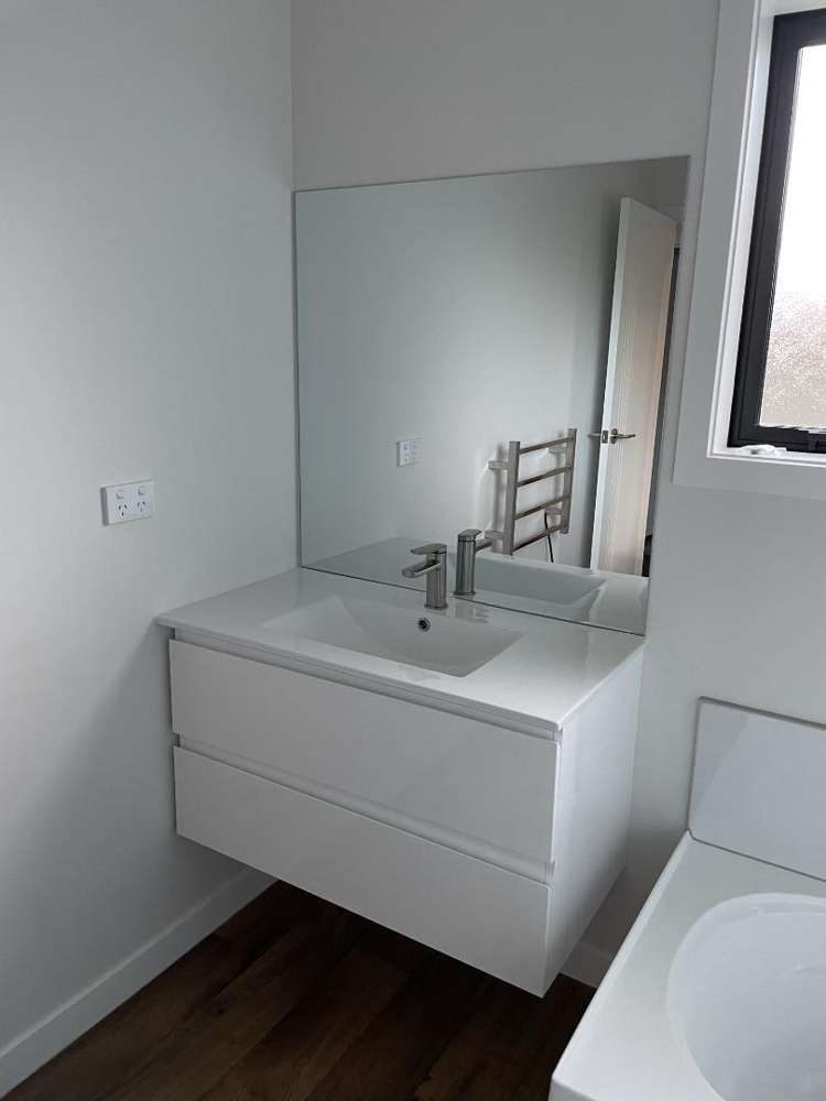 8A Worcestor Street West End_9