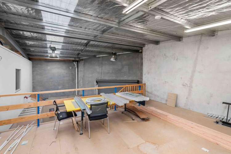 4/473 Brougham Street Waltham_4