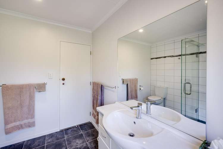 1/44 Townshend Crescent Greenmeadows_13