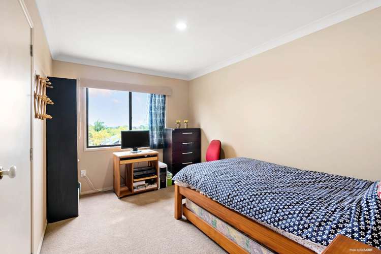 7 Sandhurst Rise Henderson_11