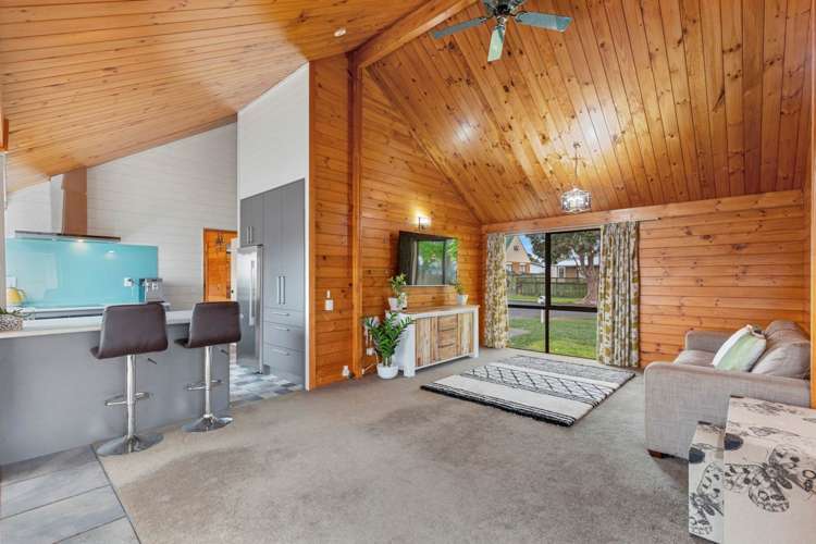 17 Hadley Wood Drive Wattle Downs_14