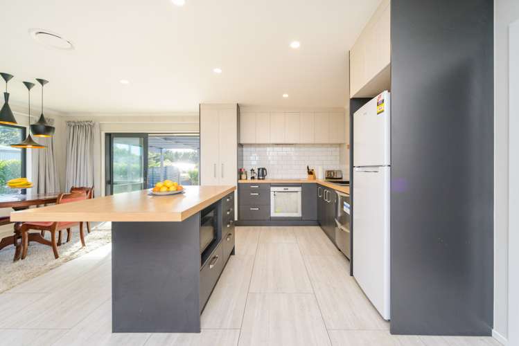 39 Barling Street Himatangi Beach_5