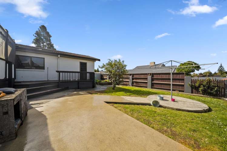 21 Rushgreen Avenue Pahurehure_18