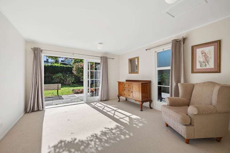 29 Queens Parade Devonport_39