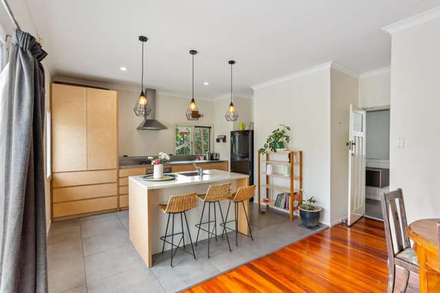 2/73 Keegan Drive Massey_4