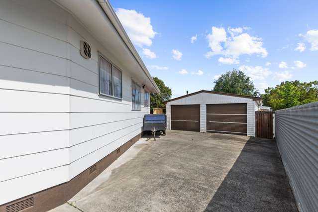 40 Kimberley Grove Westbrook_1